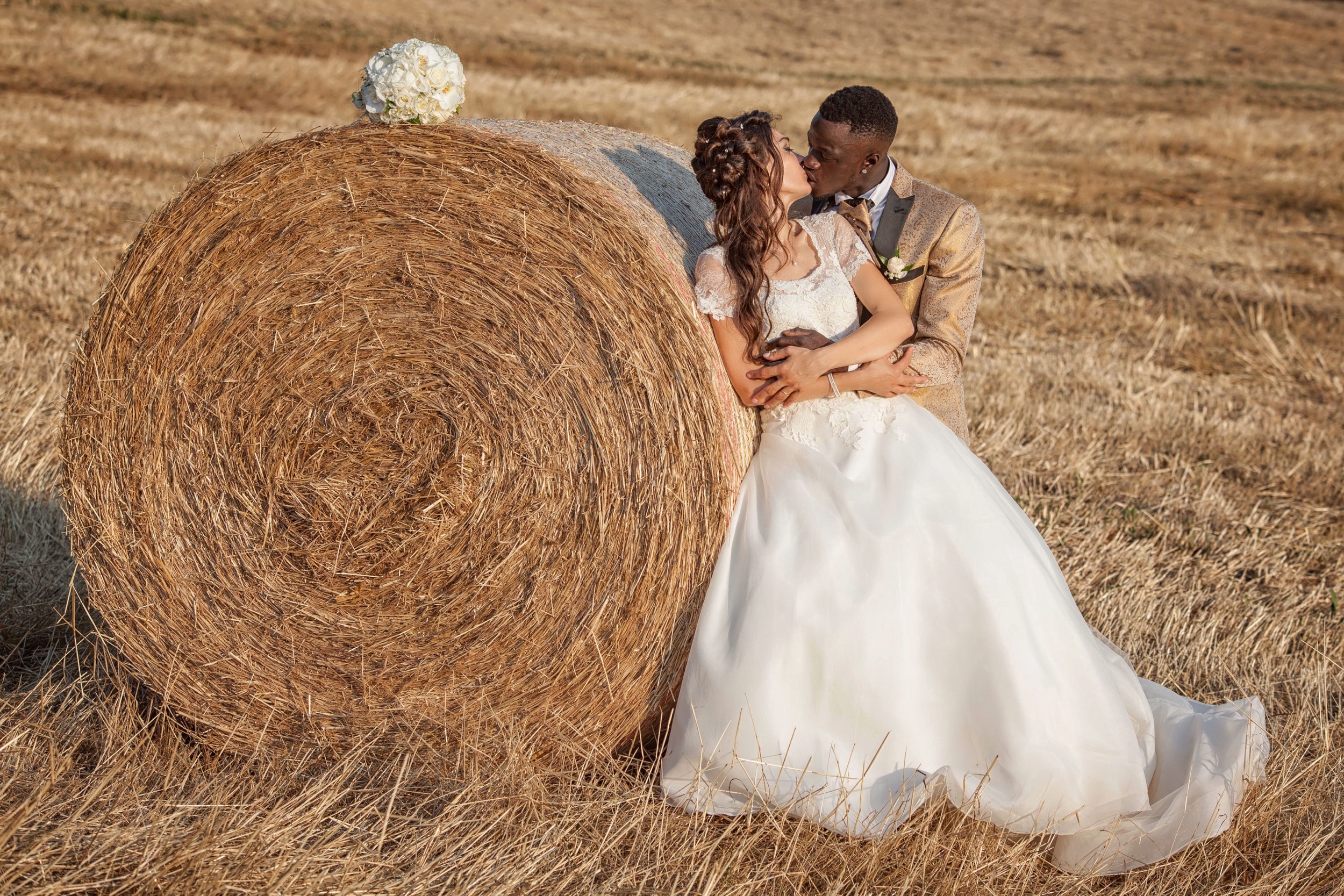 Just Married - Studio Fotografico Livorno background image